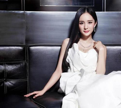 杨幂吃瓜黑料是真的吗,杨幂吃瓜黑料真相揭秘